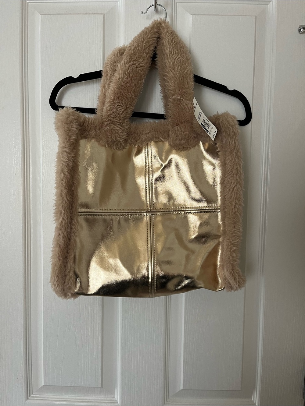 Gold Faux-Fur Trim Tote Bag - Women's Shiny Metallic Shoulder Bag